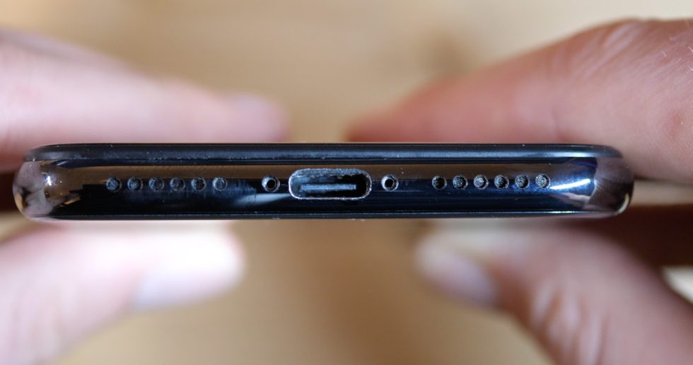 آیفون مجهز به USB-C با قیمت ۸۶ هزار دلار در eBay فروخته شد