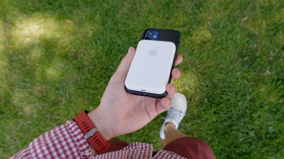 بررسی باتری پک مگ سیف | اولین پاوربانک اختصاصی شرکت اپل